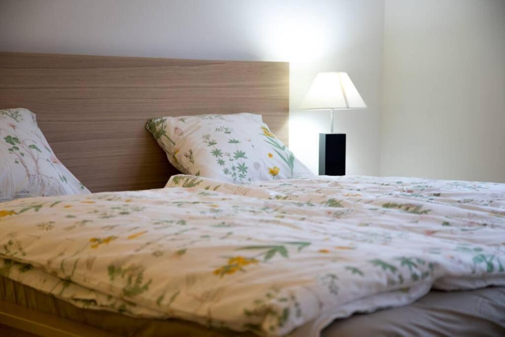 Modern Apartments - Airport 8Mins ปราก ภายนอก รูปภาพ